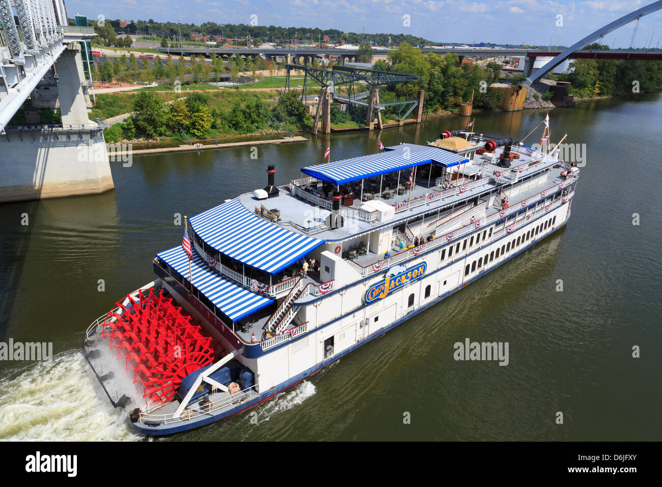 riverboat casino cruises in nashville tn